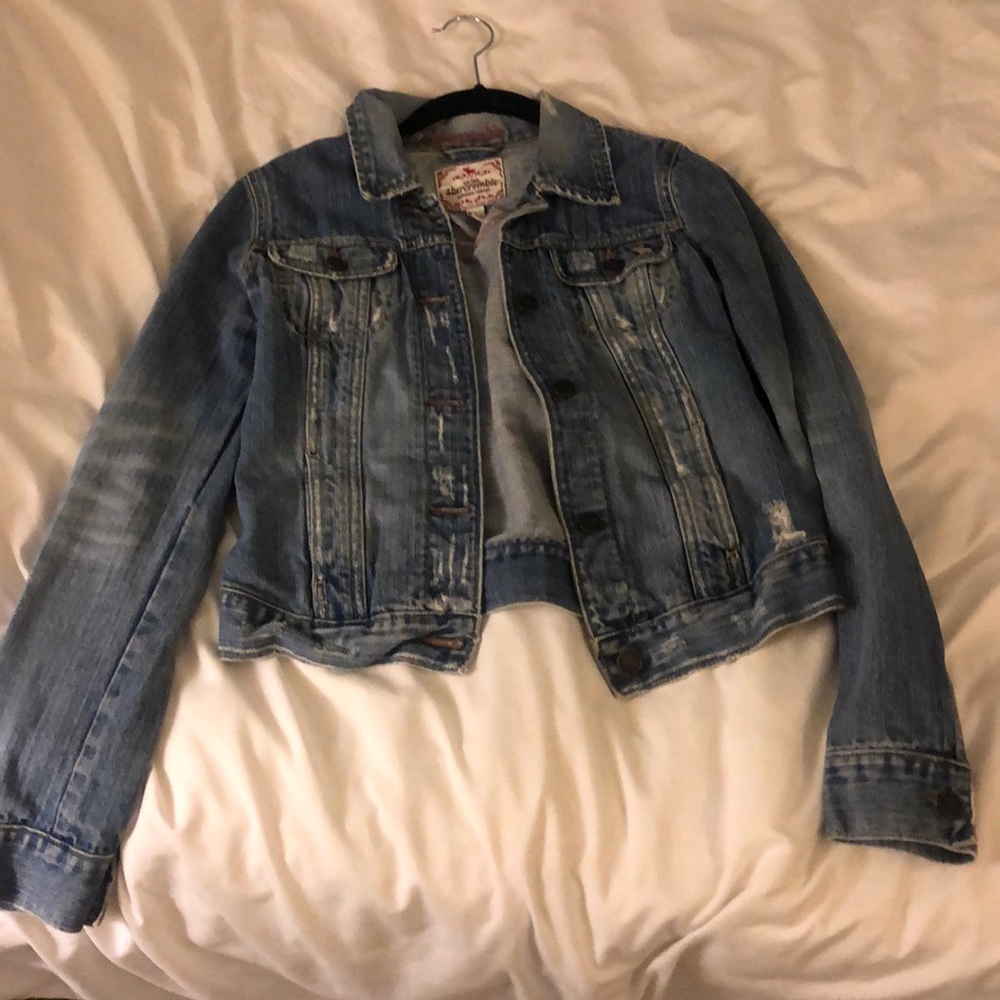 Abercrombie Jean jacket size L